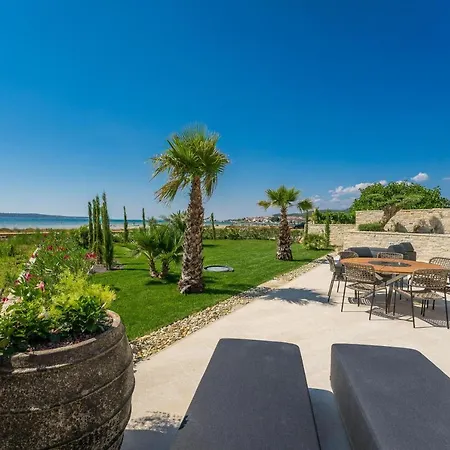 Four Seasons Ljubac Seaside A * Ražanac