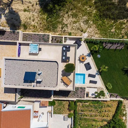 Four Seasons Ljubac Seaside A Razanac