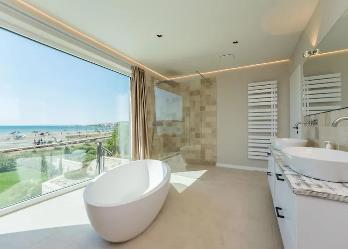 Four Seasons Ljubac Seaside A * Ražanac