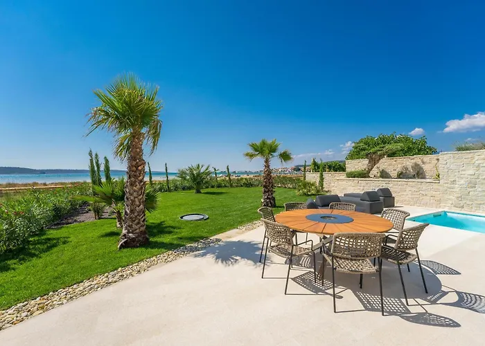 Four Seasons Ljubač Seaside A Villa