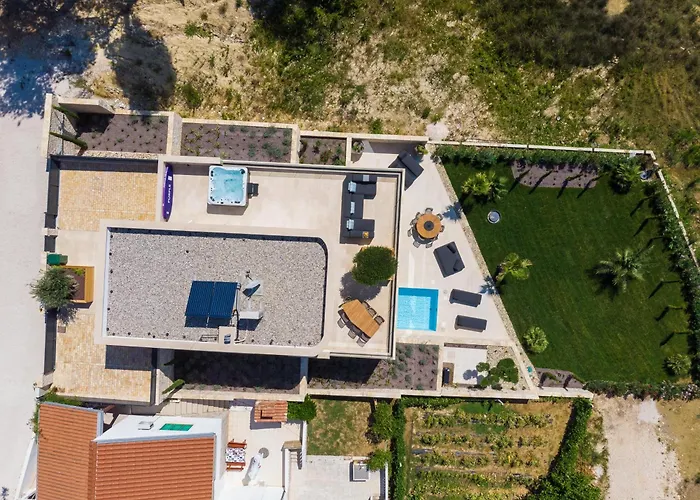 Four Seasons Ljubac Seaside A Ražanac