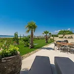 Four Seasons Ljubac Seaside A * Ražanac