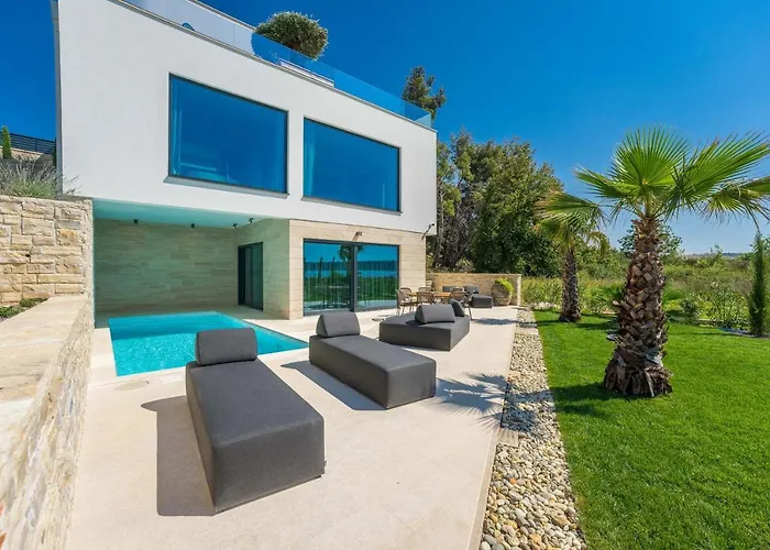 Villa Four Seasons Ljubac Seaside A *
